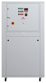 Hladilnik za industrijsko vodo s kompresorjem in hladilnim plinom. 54kW hladilne moči.